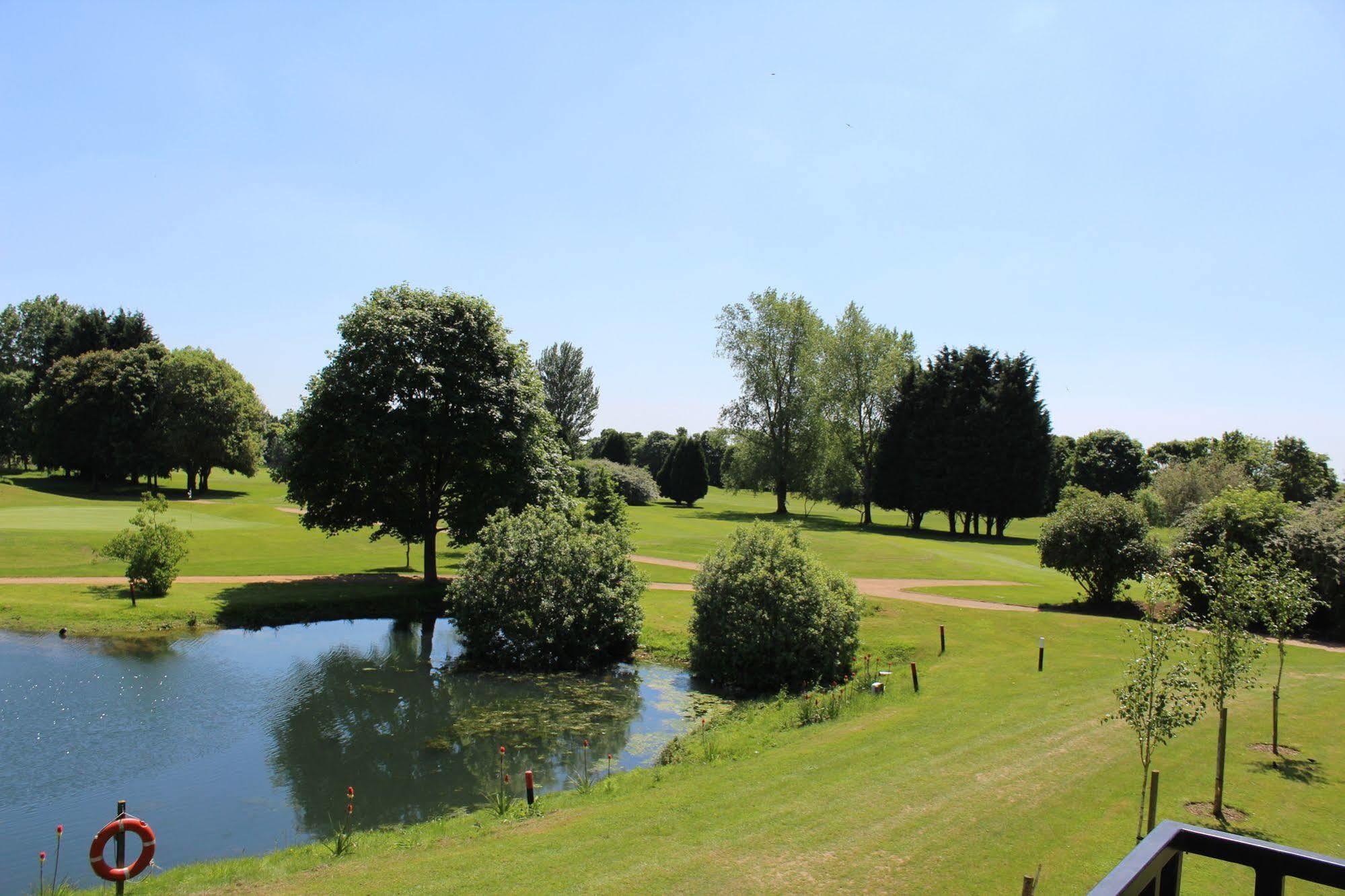 Bicester Hotel, Golf & Spa Extérieur photo